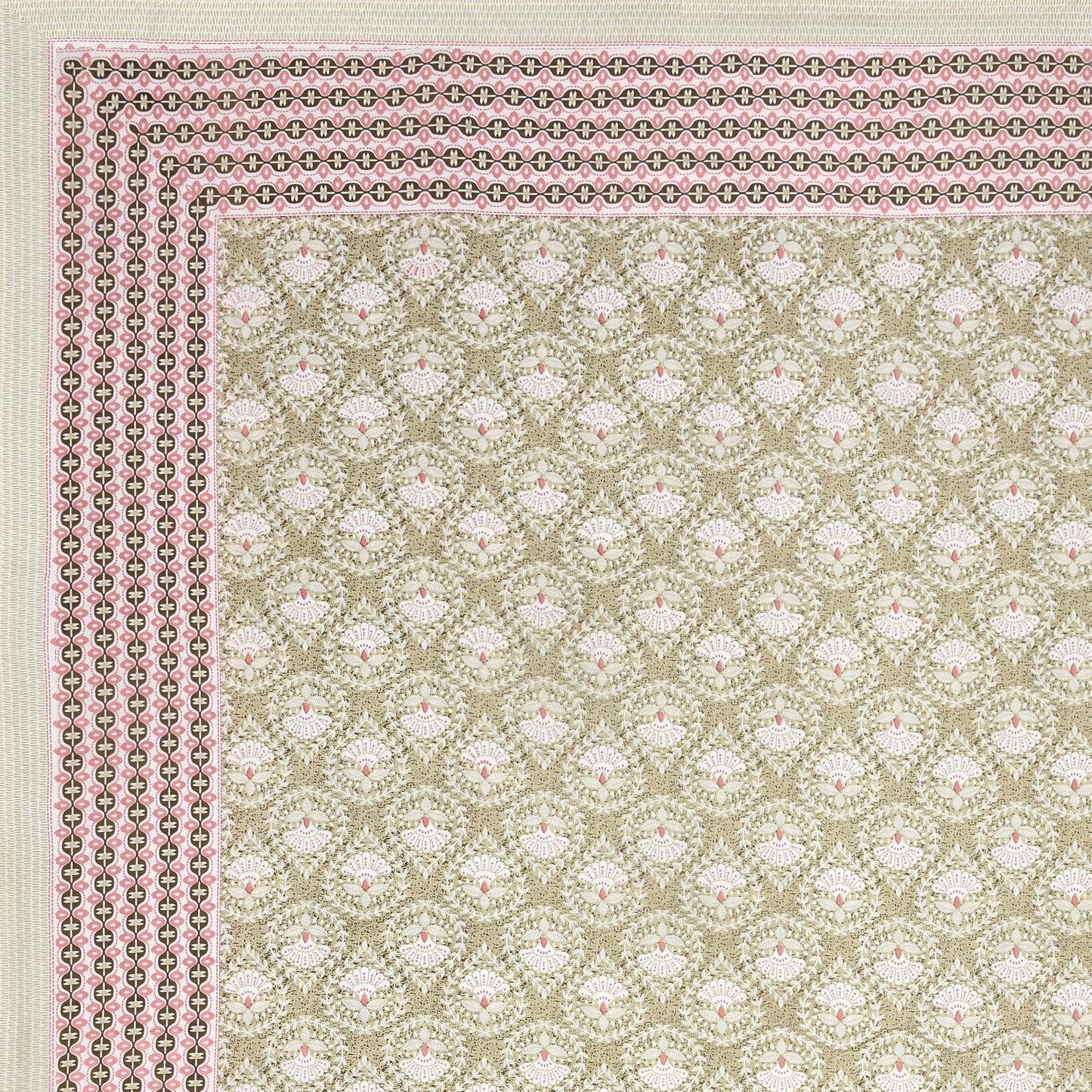 Cotton Jaipuri Diwan Size  Bedsheet With 2 Zipper Pillow Cover (Size 70*100)