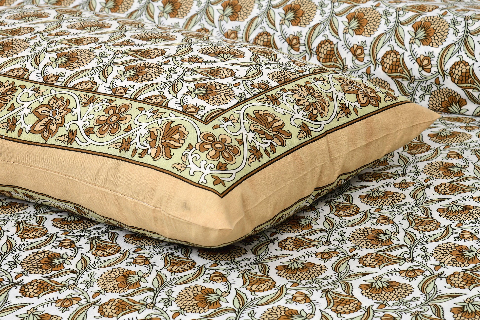 Rajasthan Royal Super Fine Cotton Block Print King Size Bedsheet