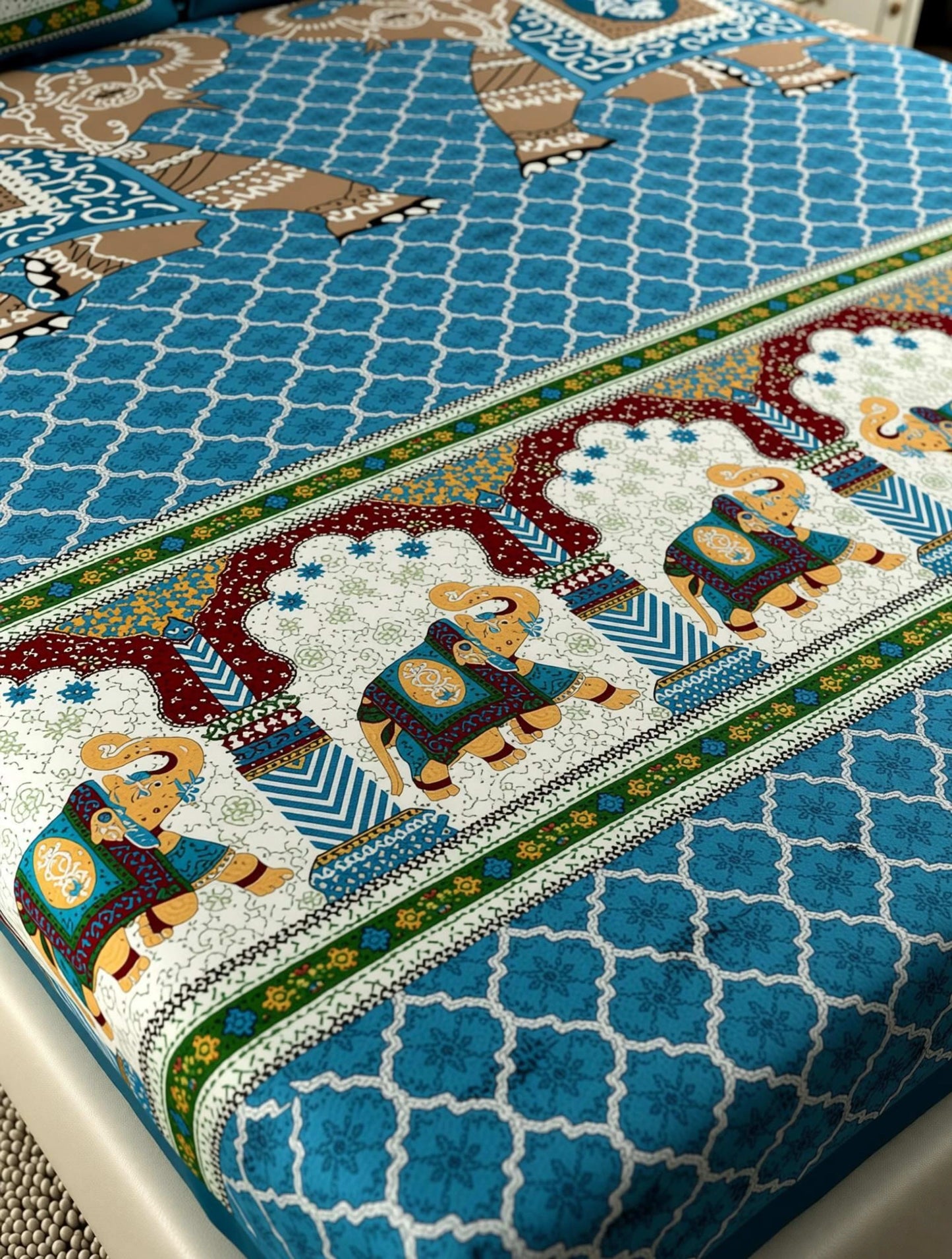 Rajasthani Print Cotton Double Bedsheet with 2 Pillow Covers