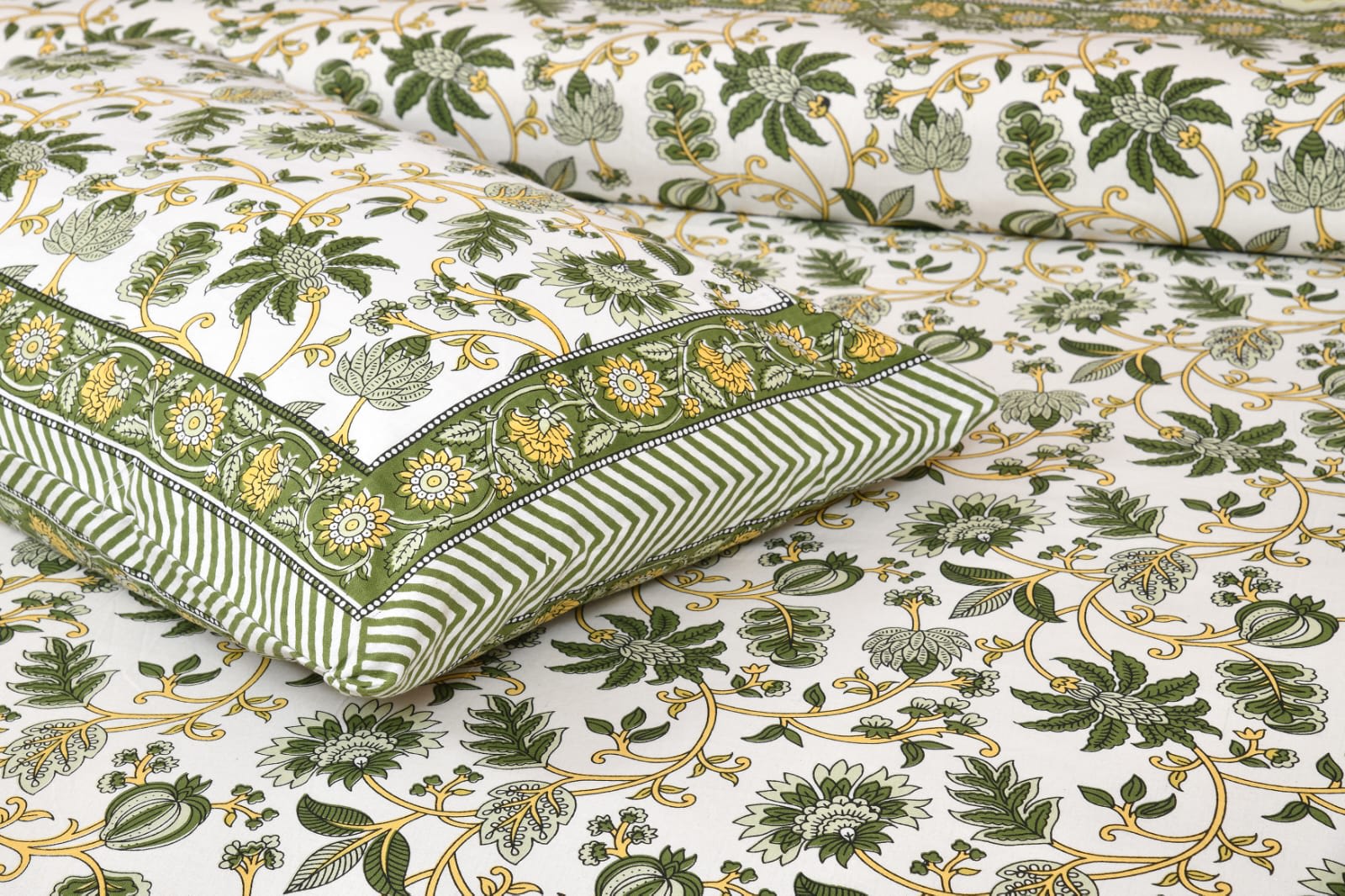 Rajasthan Royal Super Fine Cotton Block Print King Size Bedsheet