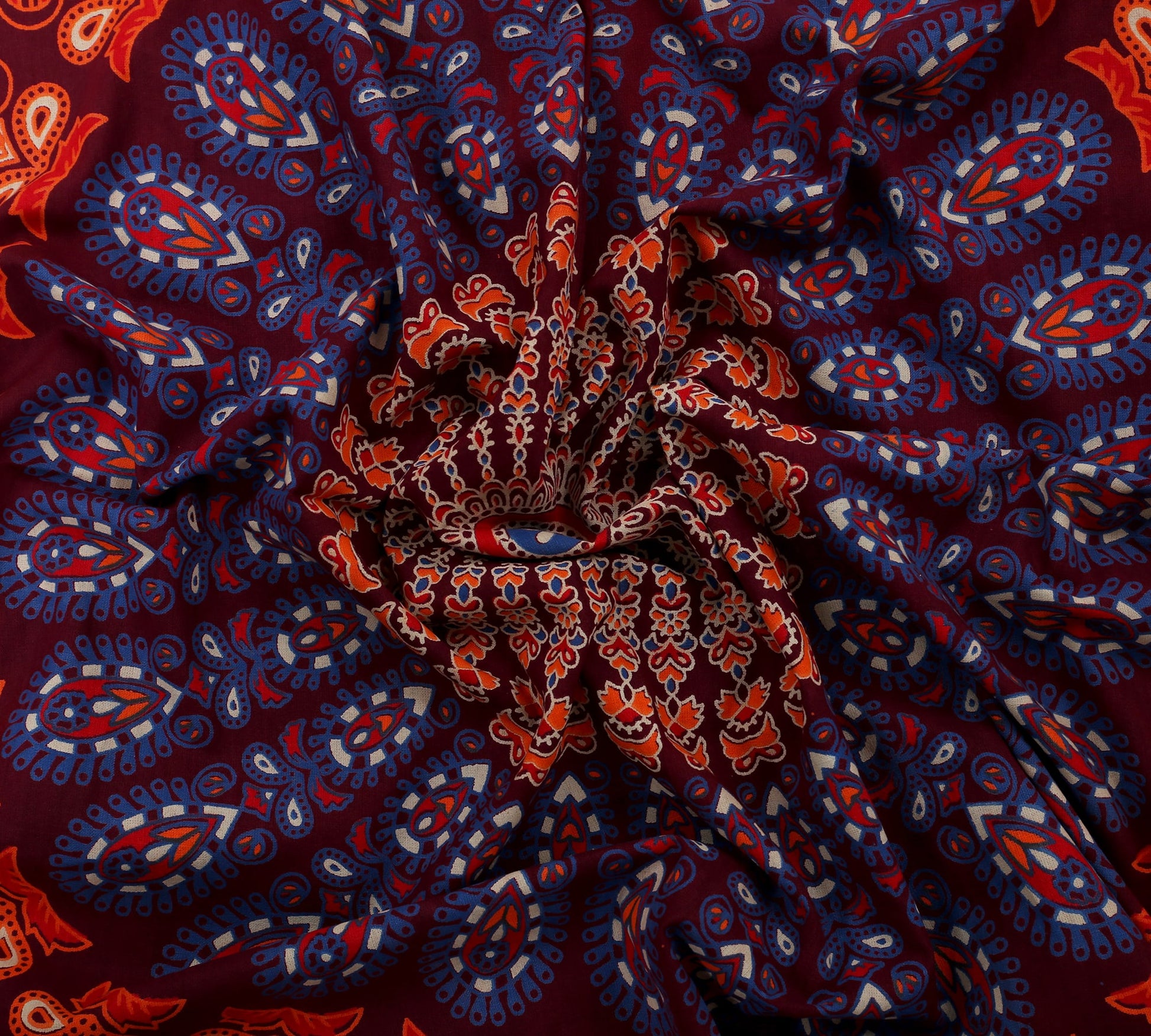 100% Cotton Printed King Bedsheet (Maroon)